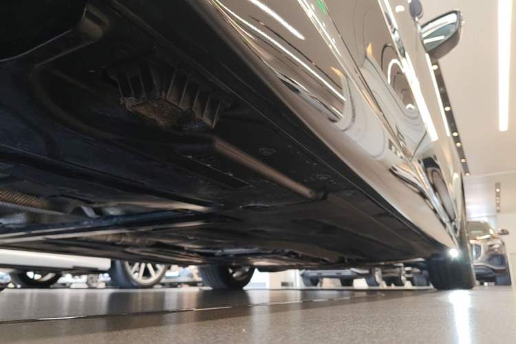 Used BMW 3 Series 2023 325Li M Sport Package Chassis Rear Right