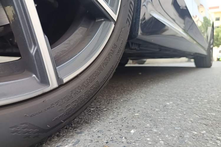 Used BMW 3 Series 2023 320i M Sport Package Chassis Rear Right