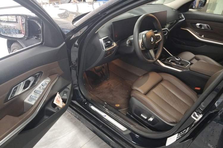Used BMW 3 Series 2023 325Li xDrive M Sport Package Driver Seat