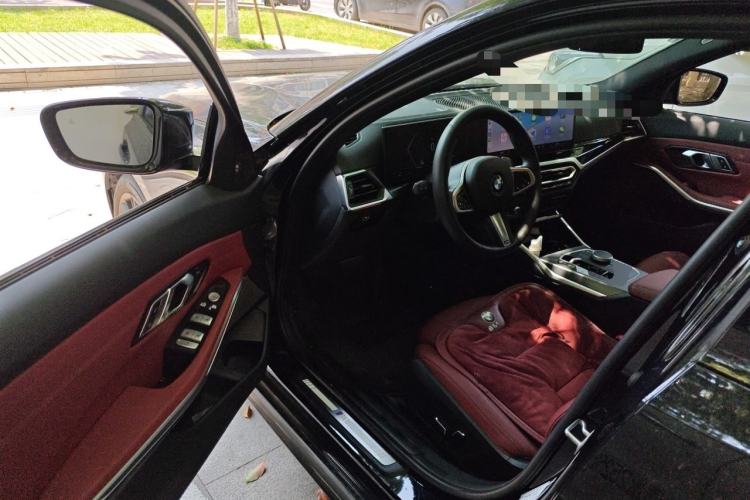 Used BMW 3 Series 2023 325i M Sport Night Edition Package Driver Seat