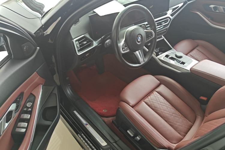 Used BMW 3 Series 2023 325i M Sport Night Edition Package Driver Seat