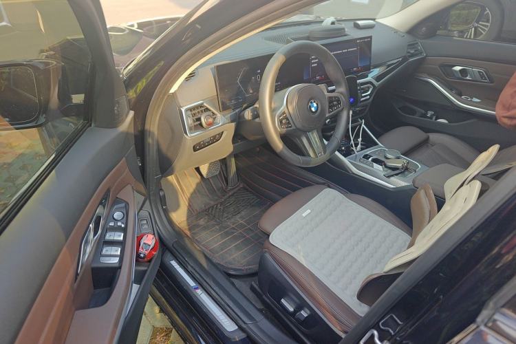 Used BMW 3 Series 2023 325Li M Sport Night Edition Package Driver Seat