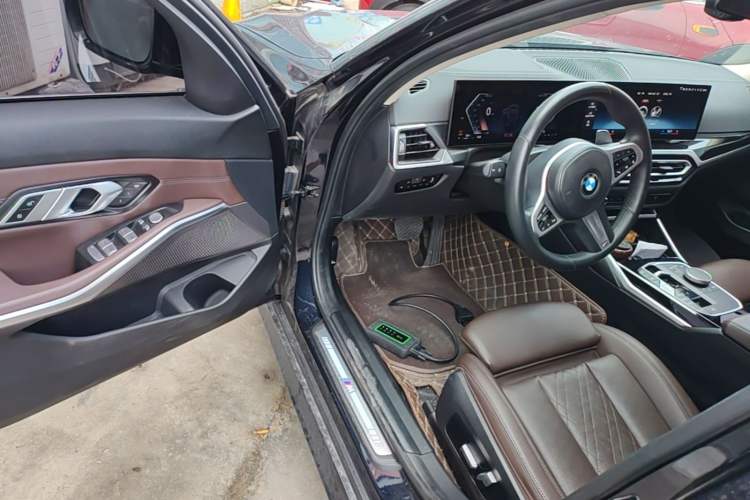 Used BMW 3 Series 2023 320Li M Sport Package Driver Seat