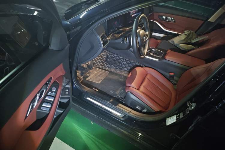 Used BMW 3 Series 2023 325Li M Sport Package Driver Seat