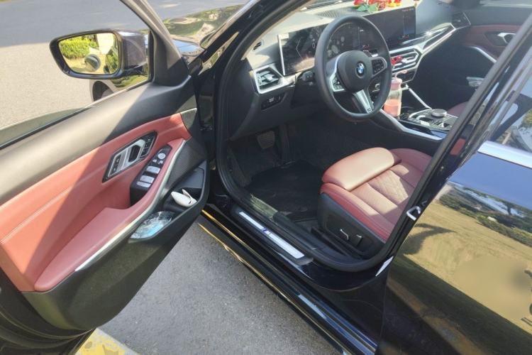 Used BMW 3 Series 2023 320Li M Sport Package Driver Seat