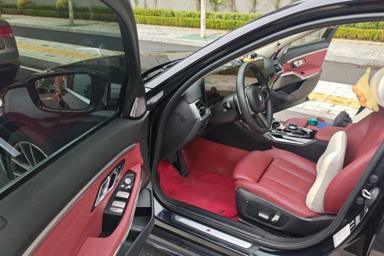 Used BMW 3 Series 2023 320Li M Sport Package Driver Seat