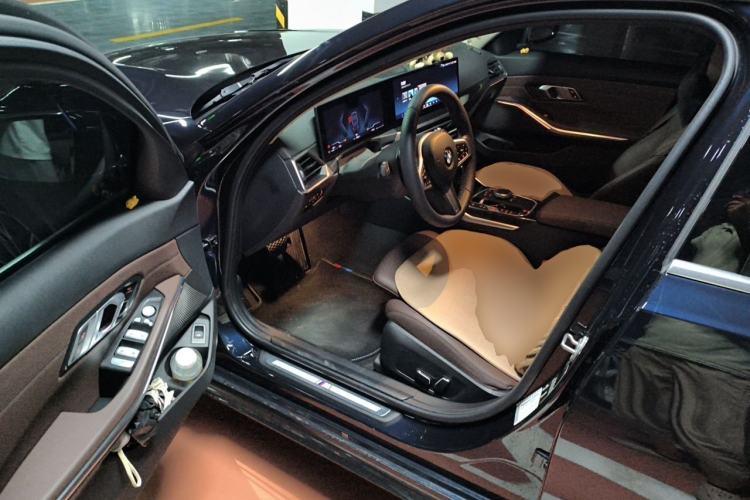 Used BMW 3 Series 2023 325Li M Sport Package Driver Seat