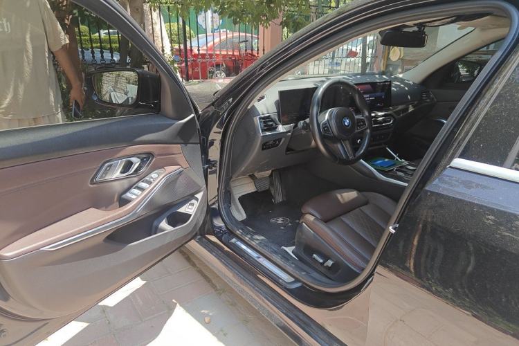 Used BMW 3 Series 2023 325Li M Sport Package Driver Seat