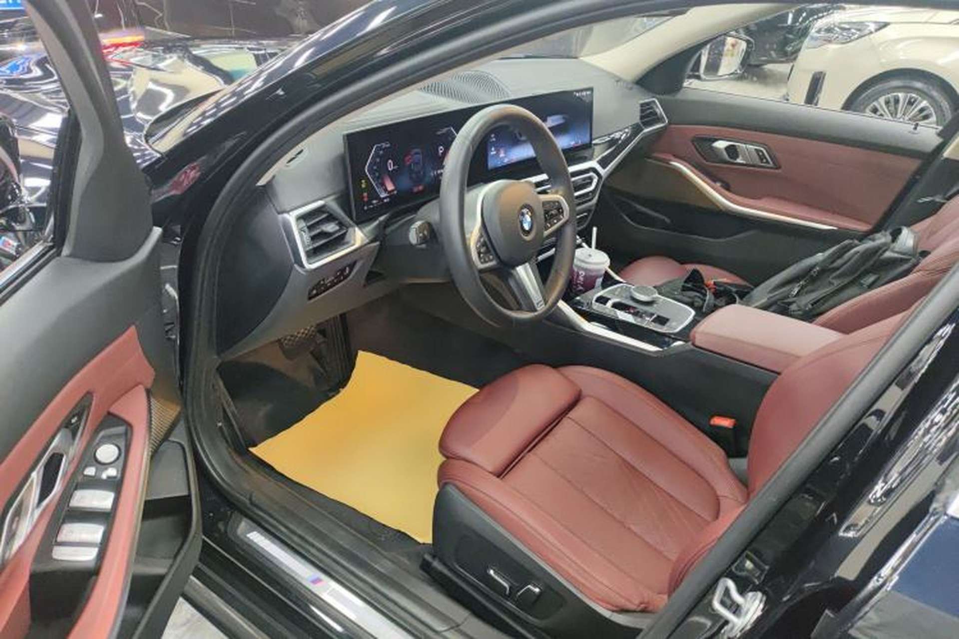 Used BMW 3 Series 2023 320Li M Sport Package Driver Seat