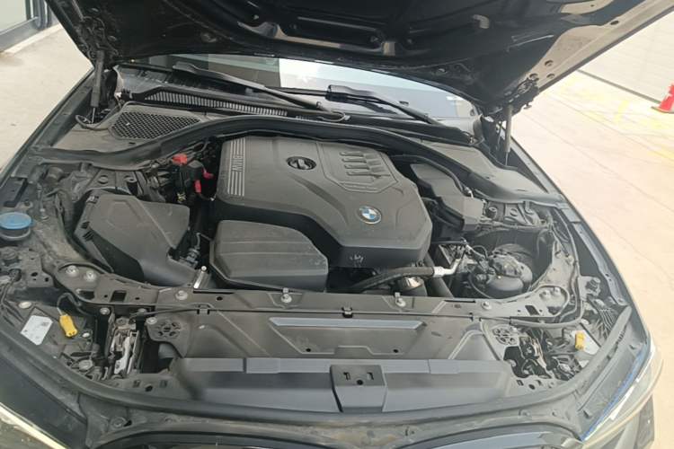 Used BMW 3 Series 2023 325i M Sport Night Edition Package Engine Bay