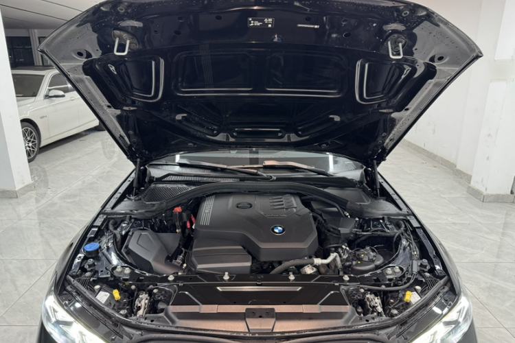 Used BMW 3 Series 2023 325i M Sport Night Edition Package Engine Bay