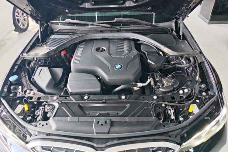Used BMW 3 Series 2023 325i M Sport Package Engine Bay