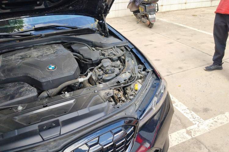 Used BMW 3 Series 2023 330i M Sport Night Edition Package Engine Bay Left