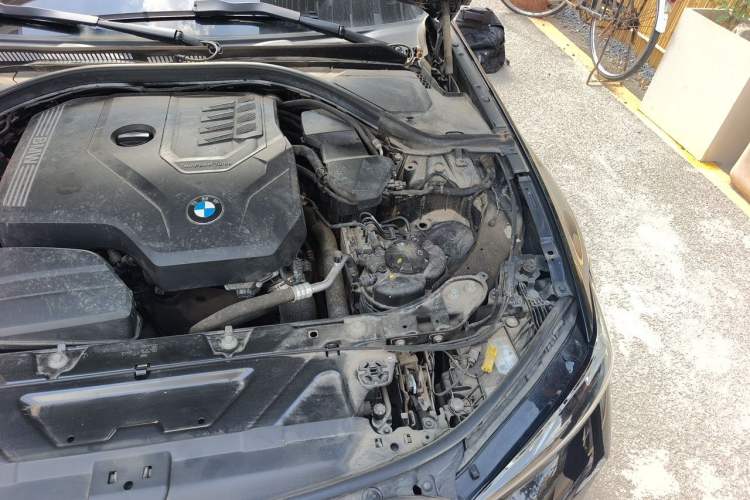 Used BMW 3 Series 2023 325i M Sport Package Engine Bay Left