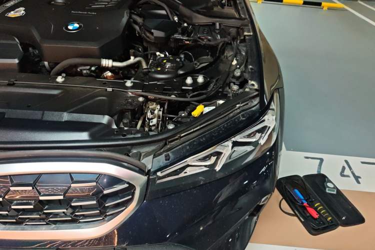 Used BMW 3 Series 2023 325Li M Sport Package Engine Bay Left