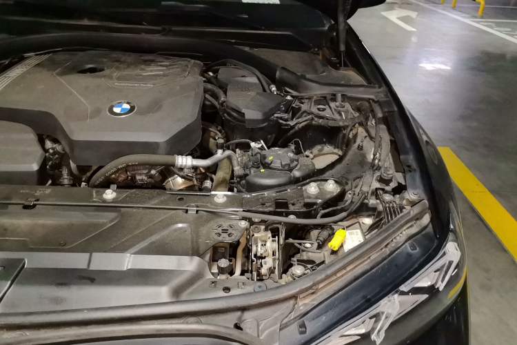 Used BMW 3 Series 2023 325i M Sport Night Edition Package Engine Bay Left
