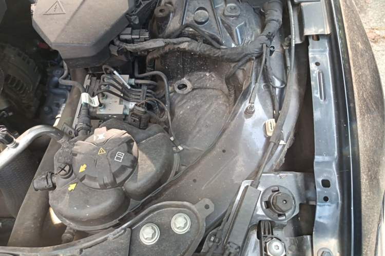 Used BMW 3 Series 2023 320Li M Sport Package Engine Bay Left