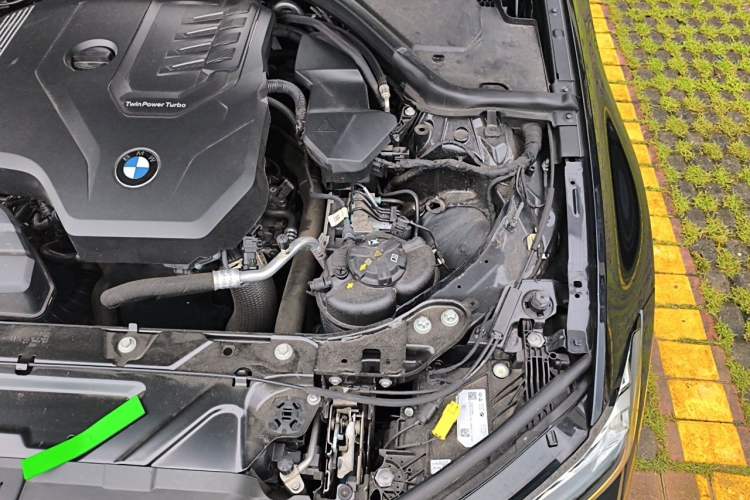 Used BMW 3 Series 2023 325i M Sport Night Edition Package Engine Bay Left