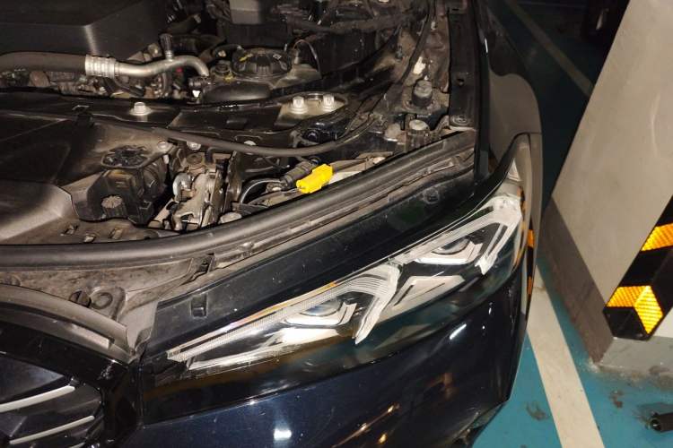 Used BMW 3 Series 2023 325Li M Sport Night Edition Package Engine Bay Left