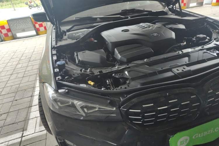 Used BMW 3 Series 2023 325i M Sport Night Edition Package Engine Bay Right