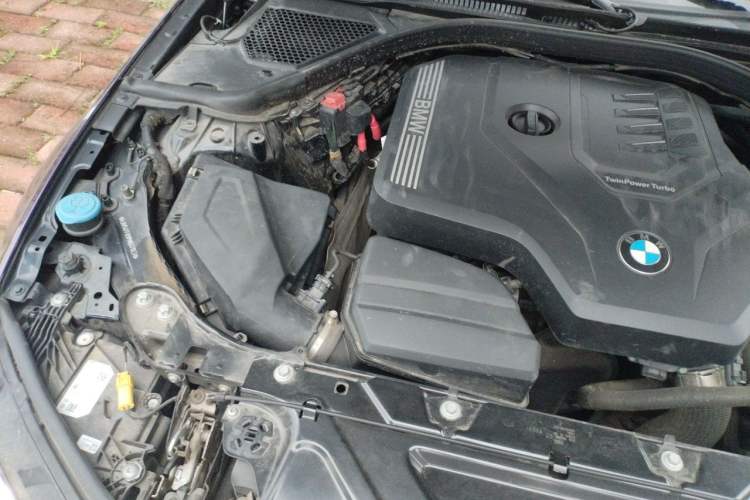 Used BMW 3 Series 2023 325i M Sport Night Edition Package Engine Bay Right