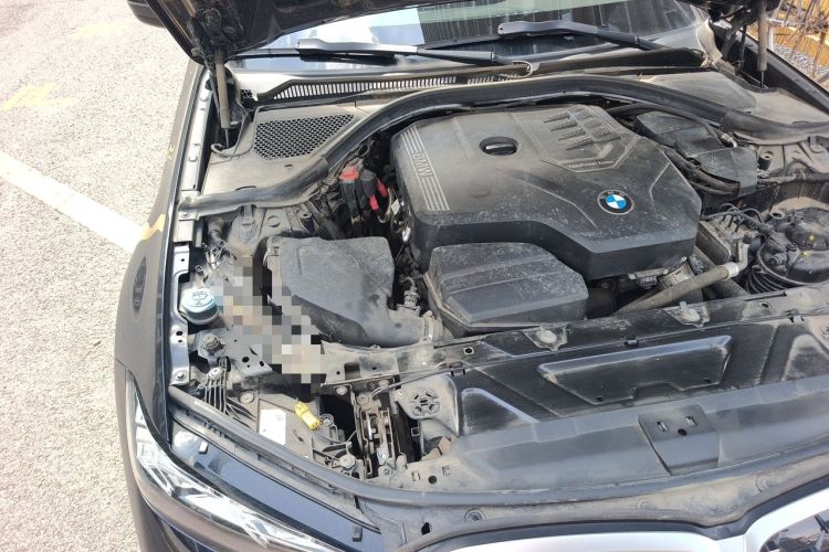 Used BMW 3 Series 2023 325i M Sport Package Engine Bay Right