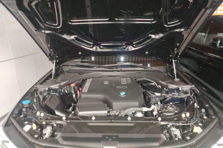 Used BMW 3 Series 2023 325i M Sport Package Engine Bay