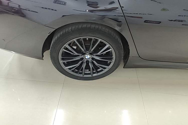 Used BMW 3 Series 2023 325Li M Sport Night Edition Package Exterior 2