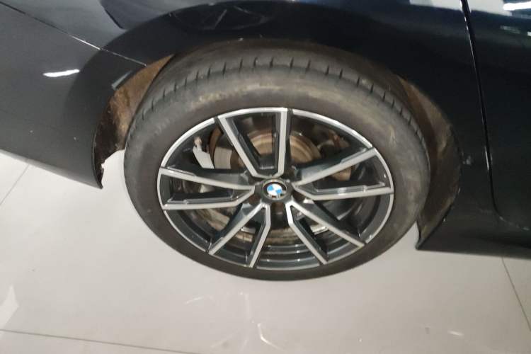 Used BMW 3 Series 2023 325Li M Sport Package Exterior 2