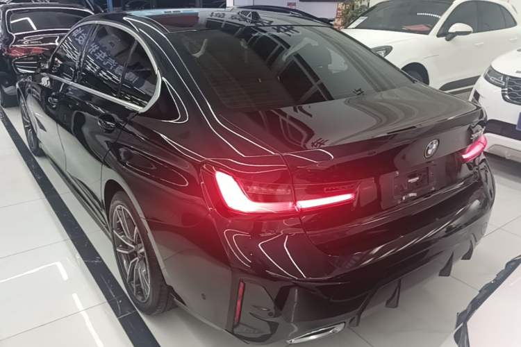 Used BMW 3 Series 2023 325Li M Sport Package Exterior 2