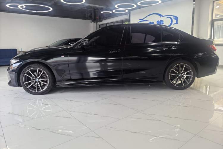 Used BMW 3 Series 2023 325Li M Sport Package Exterior 3
