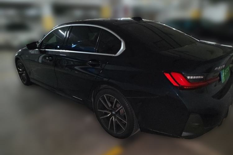 Used BMW 3 Series 2023 320Li M Sport Package Exterior 3
