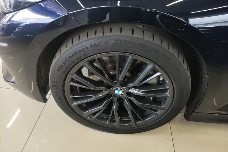 Used BMW 3 Series 2023 330i M Sport Night Edition Package Exterior 4