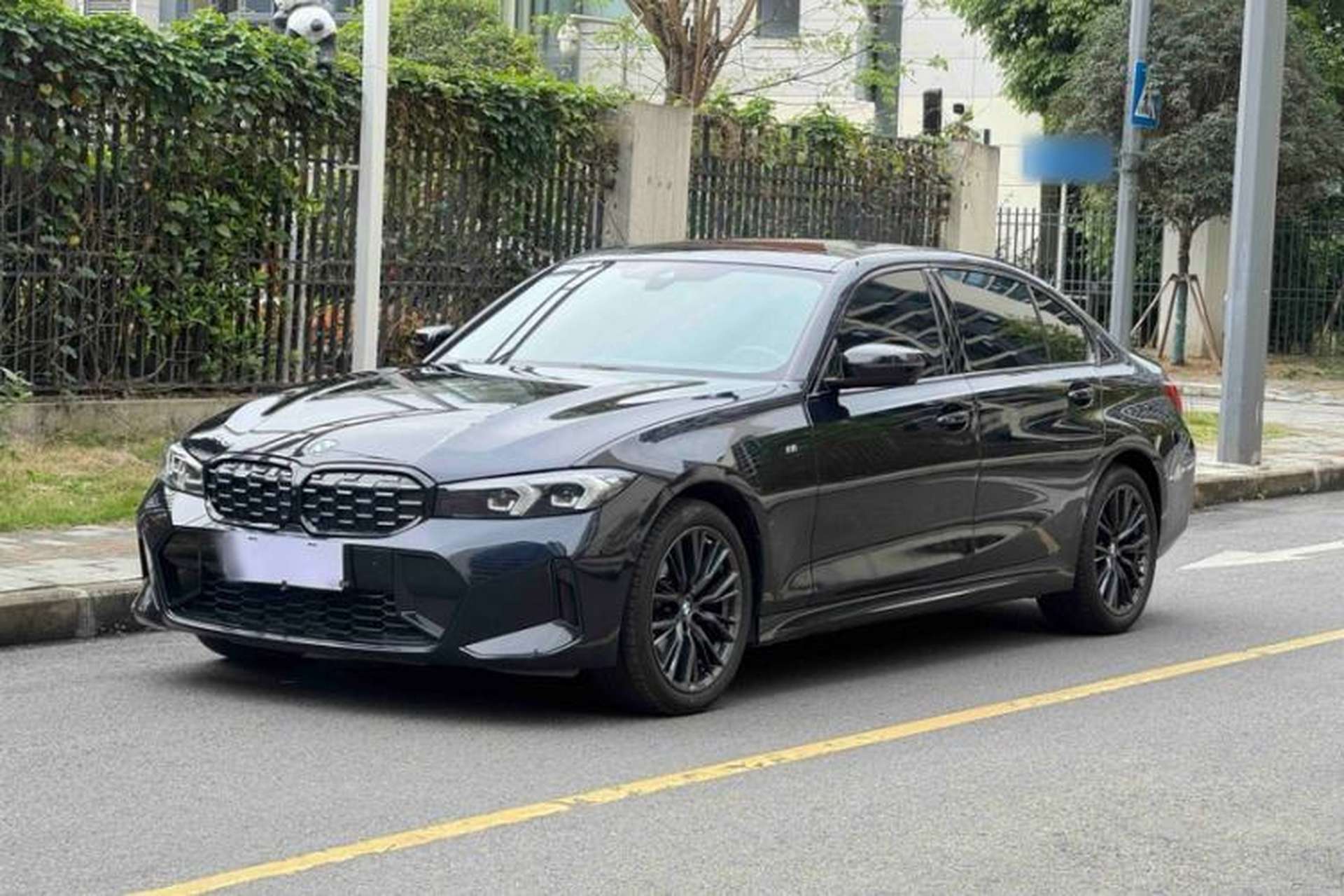 Used BMW 3 Series 2023 325Li M Sport Night Edition Package Exterior 4
