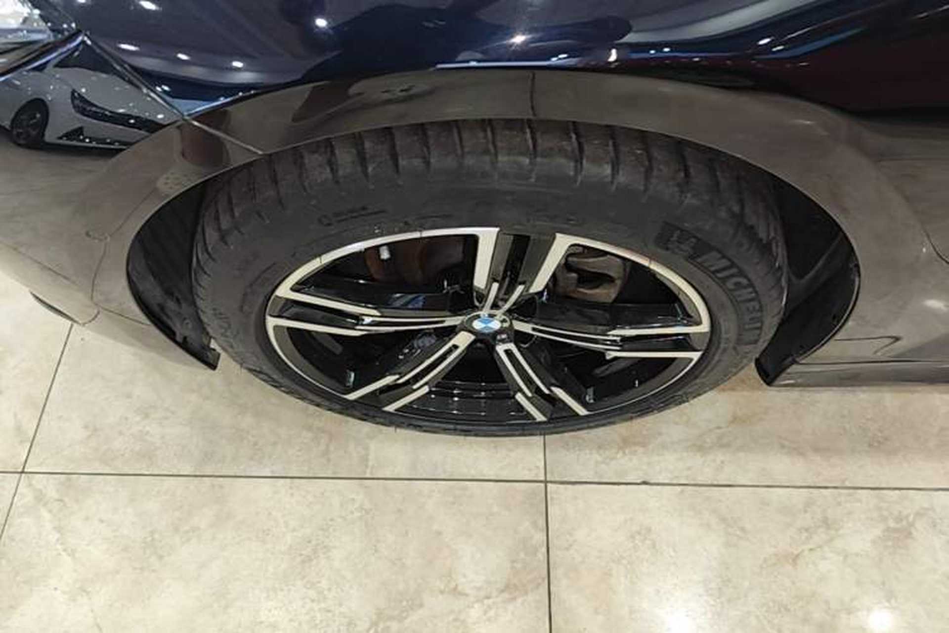 Used BMW 3 Series 2023 325i M Sport Package Exterior 4