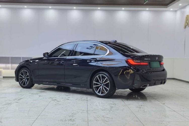 Used BMW 3 Series 2023 320Li M Sport Package Exterior 4
