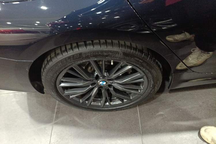 Used BMW 3 Series 2023 325Li M Sport Night Edition Package Exterior 5