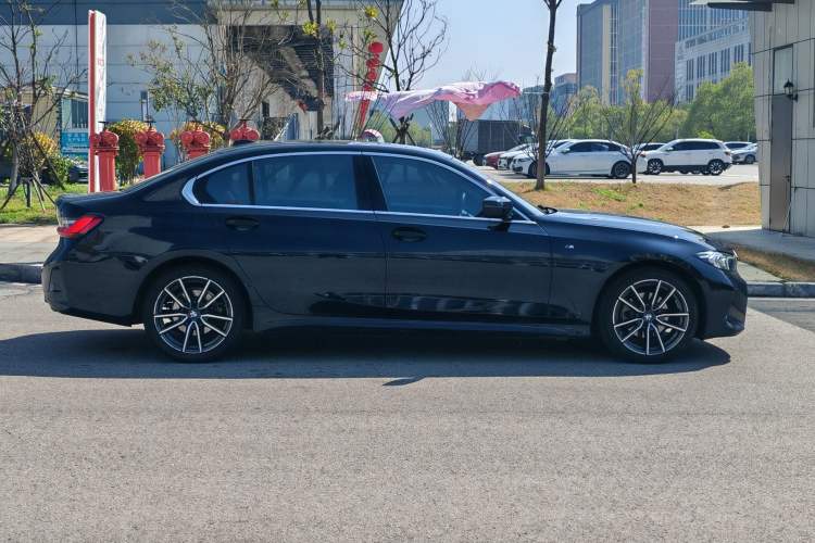 Used BMW 3 Series 2023 325Li M Sport Package Exterior 8