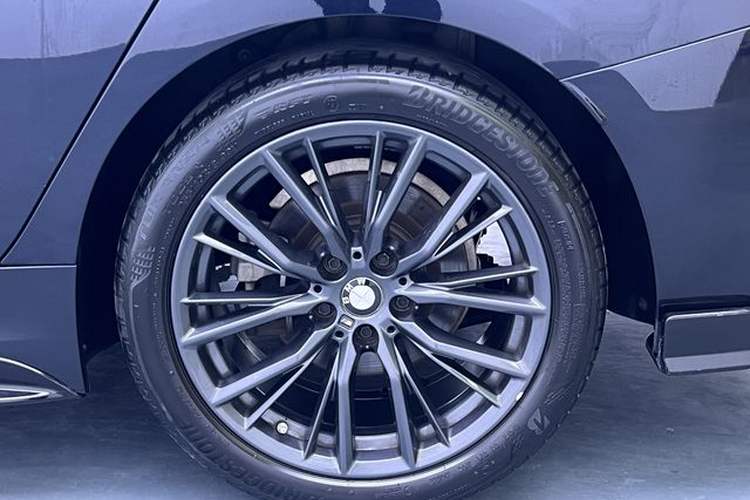 Used BMW 3 Series 2023 325Li M Sport Night Edition Package Exterior 9
