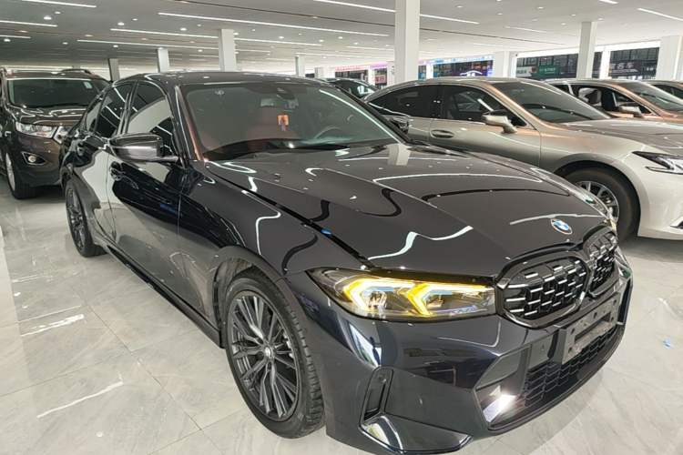 Used BMW 3 Series 2023 330i M Sport Night Edition Package Front Right 45 Deg