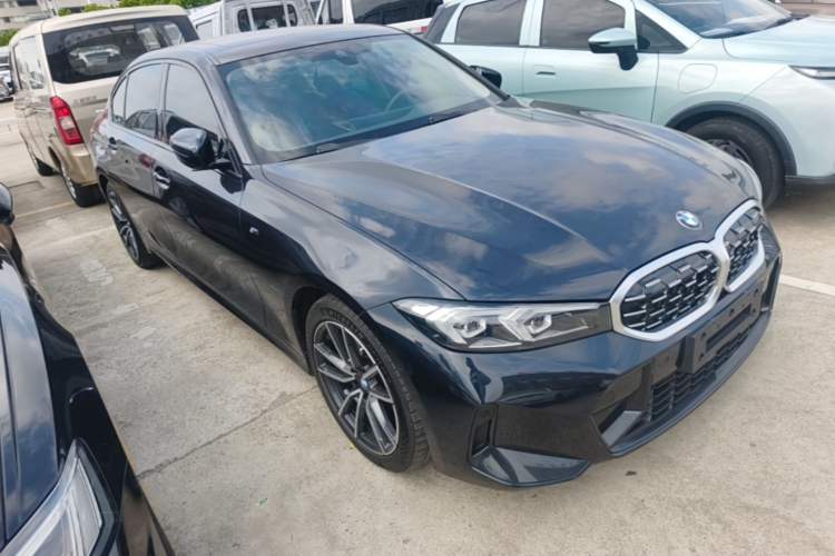 Used BMW 3 Series 2023 325Li M Sport Package Front Right 45 Deg