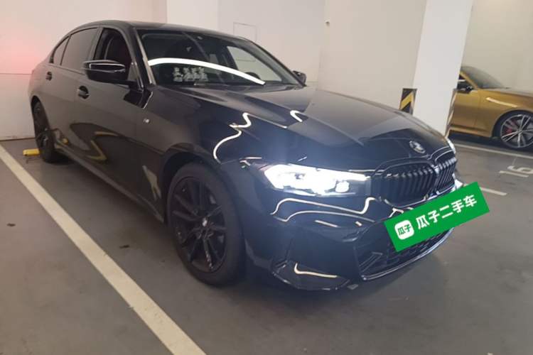 Used BMW 3 Series 2023 320Li M Sport Package Front Right 45 Deg