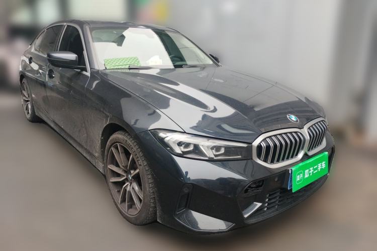 Used BMW 3 Series 2023 320Li M Sport Package Front Right 45 Deg