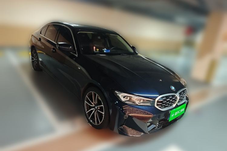 Used BMW 3 Series 2023 325Li M Sport Package Front Right 45 Deg