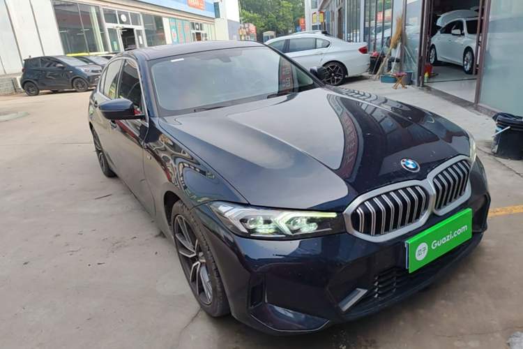 Used BMW 3 Series 2023 320Li M Sport Package Front Right 45 Deg