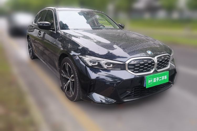 Used BMW 3 Series 2023 325i M Sport Package Front Right 45 Deg