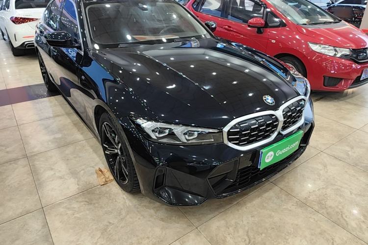 Used BMW 3 Series 2023 325i M Sport Package Front Right 45 Deg