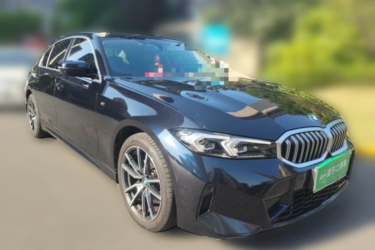 Used BMW 3 Series 2023 320Li M Sport Package Front Right 45 Deg