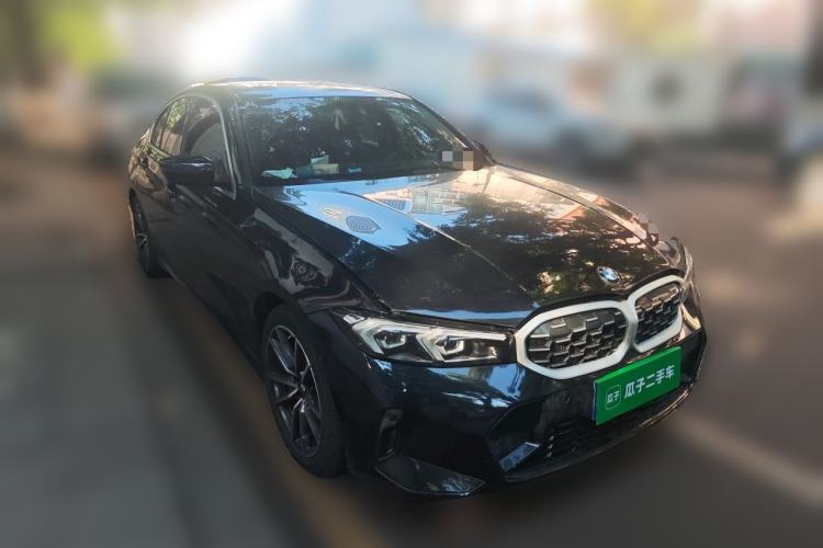 Used BMW 3 Series 2023 320i M Sport Package Front Right 45 Deg