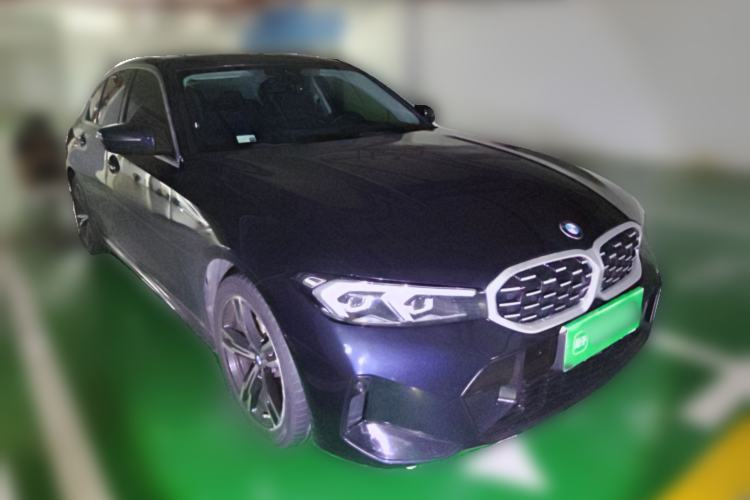 Used BMW 3 Series 2023 325i M Sport Package Front Right 45 Deg